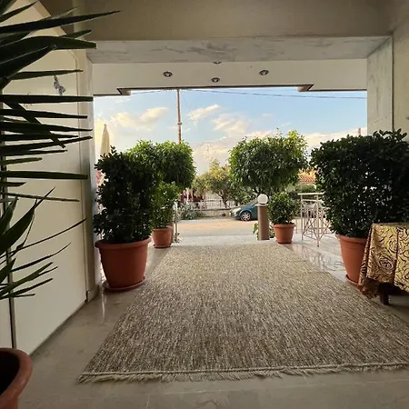 Vangelis Apartamento