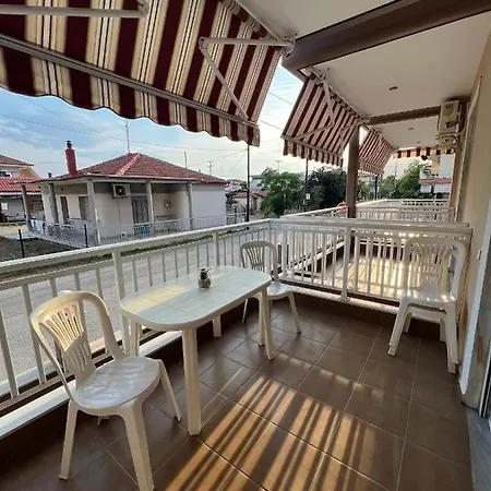 Vangelis Apartamento